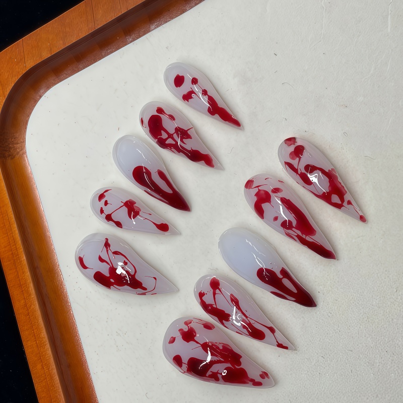10 Pezzi Unghie Finte Stiletto - Nail Art Vampire recensione e prezzo